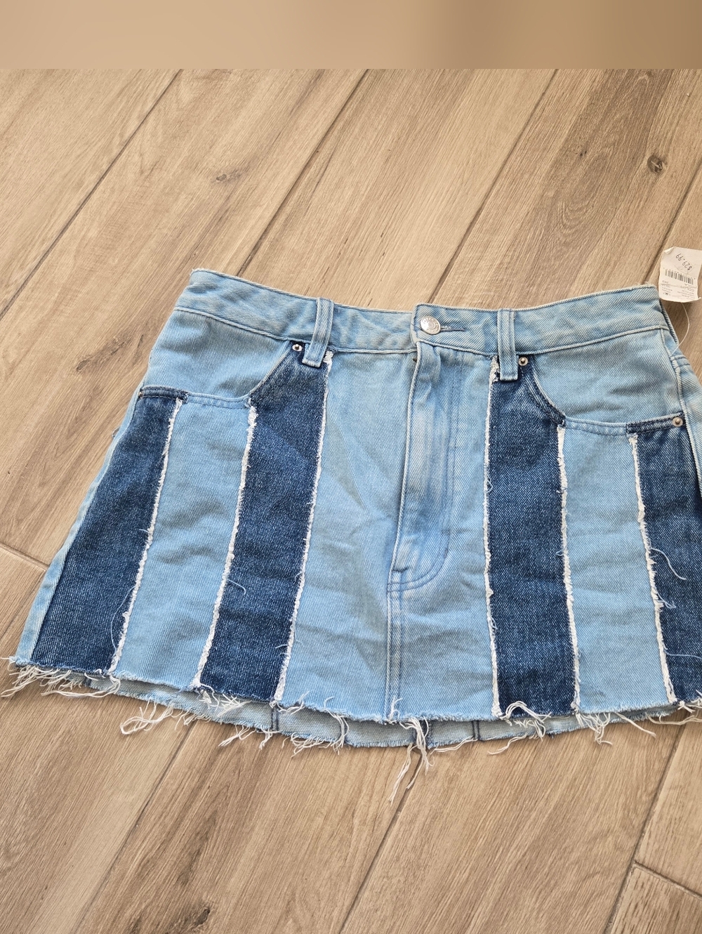 NWT Pacsun 2-tone Denim Miniskirt, 28